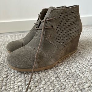 Toms lace up wedge booties